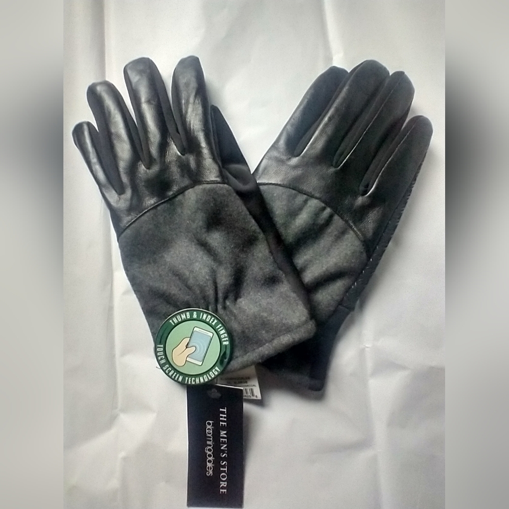 Bloomingdales Men's Leather Blend Gloves